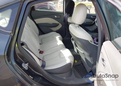 2013 Dodge Dart Limited z USA, uszkodzony, nr VIN 1C3CDFCAXDD226283